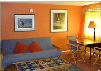 Spirit Tree Bed and breakfast 3*