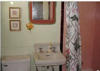 Spirit Tree Bed and breakfast 3*